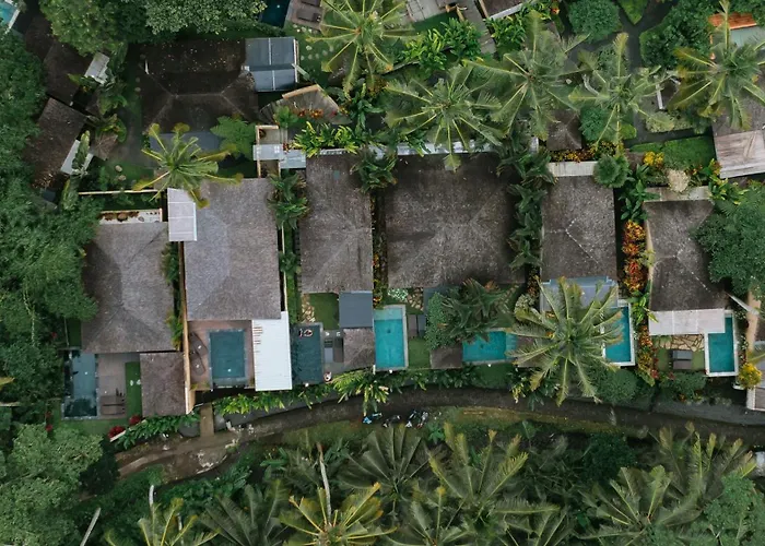 Togo villas Samkhya s - Free 1X Floating Breakfast Or Minibar