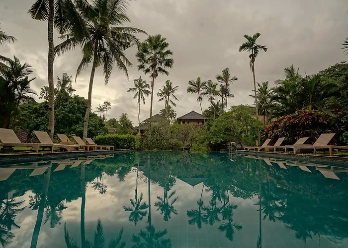 Hotel with view: Pertiwi Resort & Spa